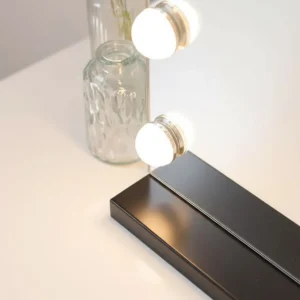 Hollywood LED-valgustusega meigipeegel