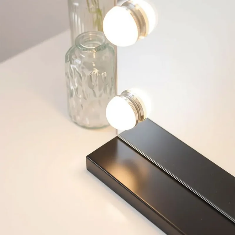Hollywood LED-valgustusega meigipeegel